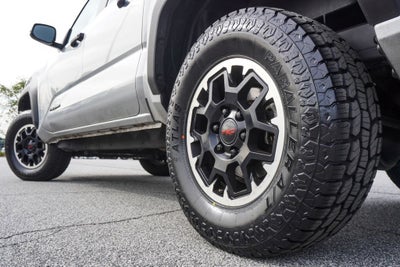 2024 Toyota Tacoma TRD Off-Road