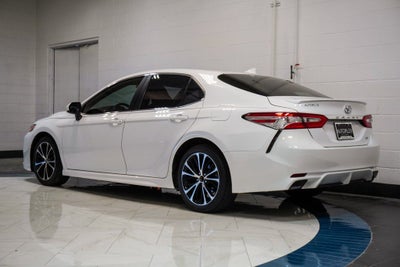 2020 Toyota Camry SE