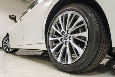 2019 Lexus ES 350
