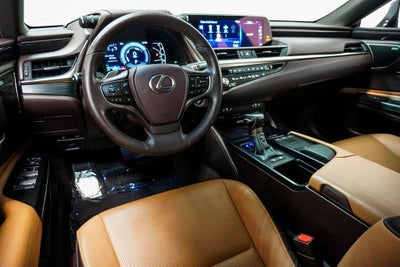2021 Lexus ES 300h