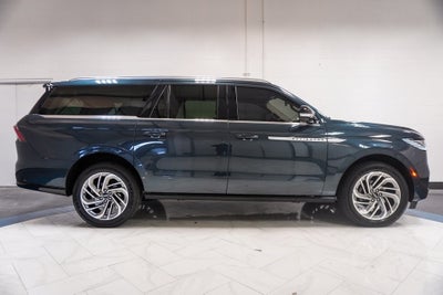 2025 Lincoln Navigator L Reserve