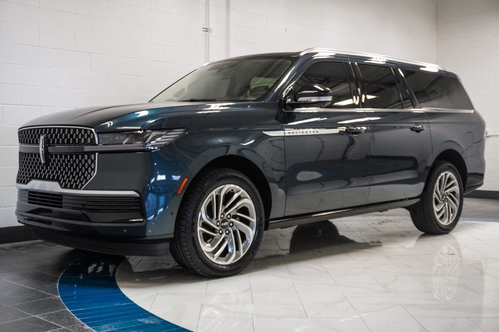 2025 Lincoln Navigator L Reserve