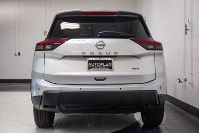 2025 Nissan Rogue SV