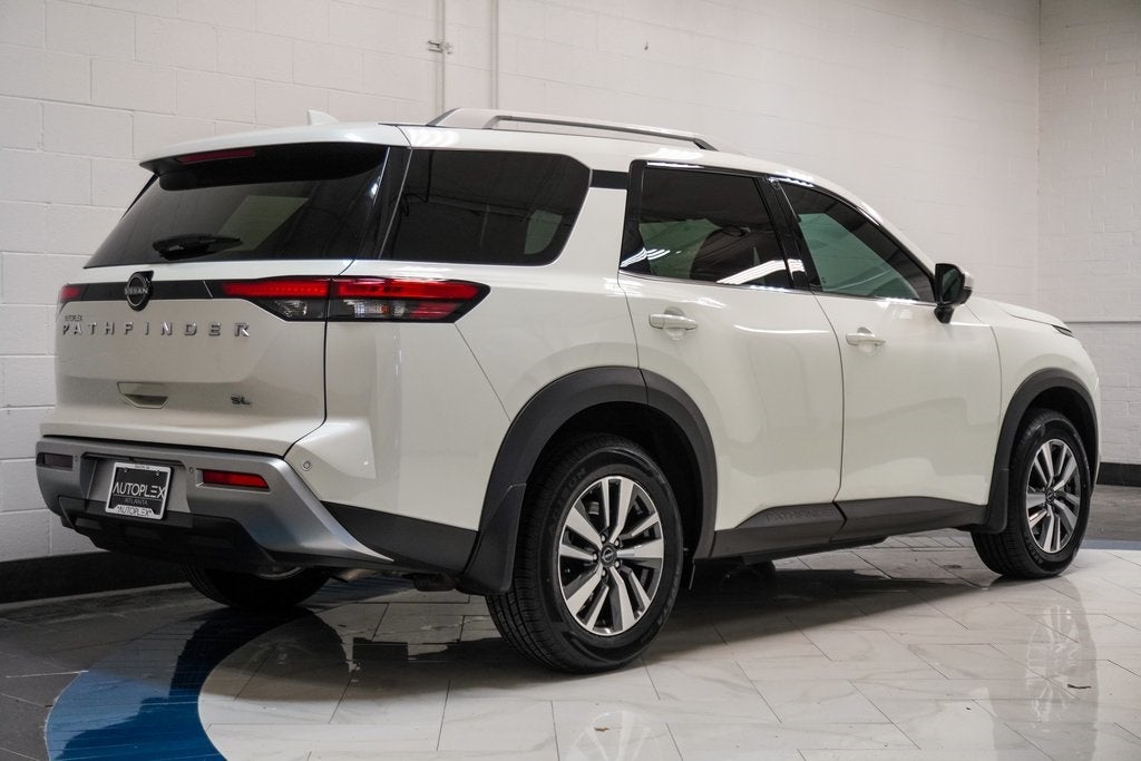 2024 Nissan Pathfinder SL