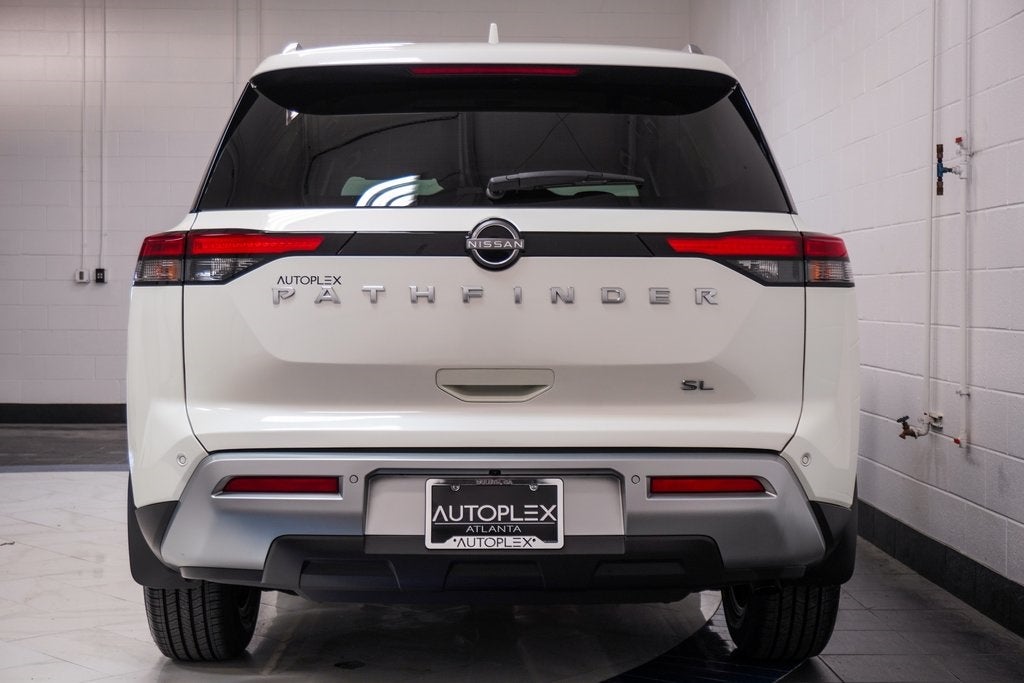 2024 Nissan Pathfinder SL