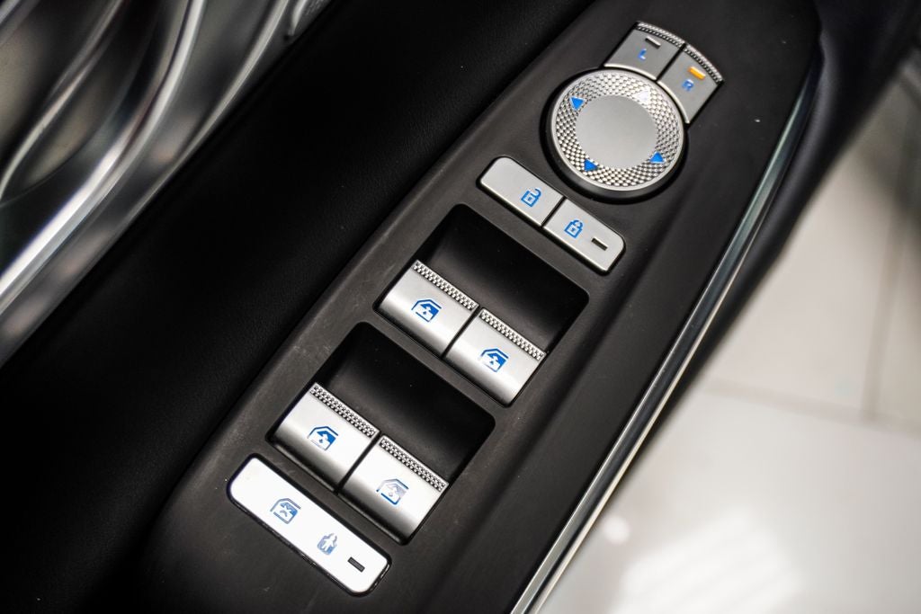 2025 Genesis GV70 2.5T