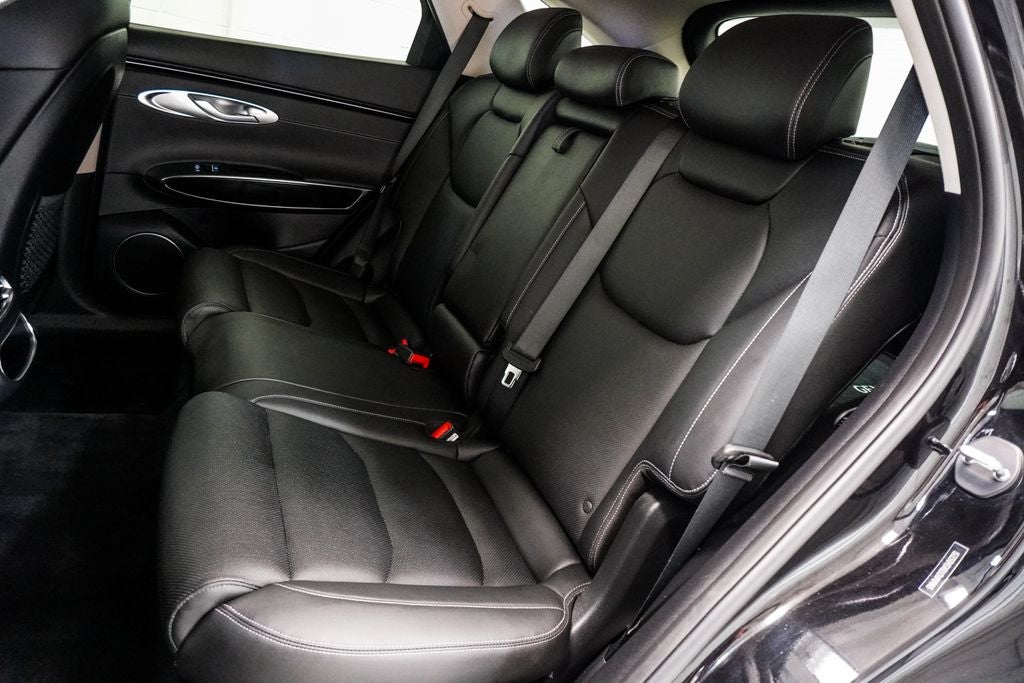 2025 Genesis GV70 2.5T