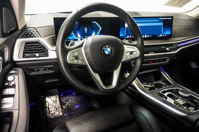 2025 BMW X7 xDrive40i