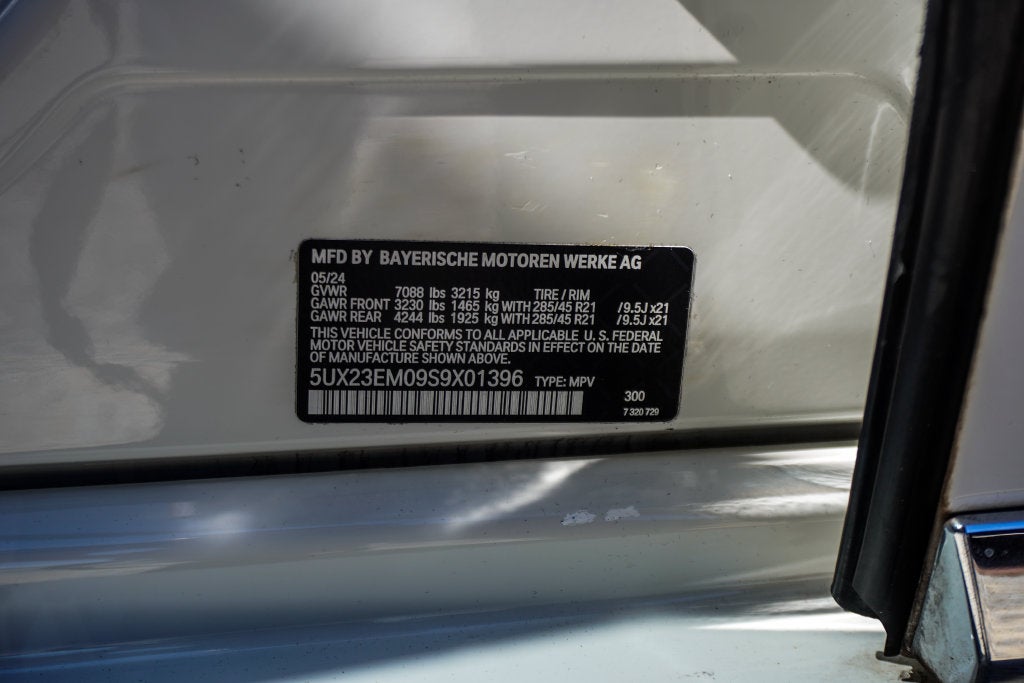 2025 BMW X7 xDrive40i