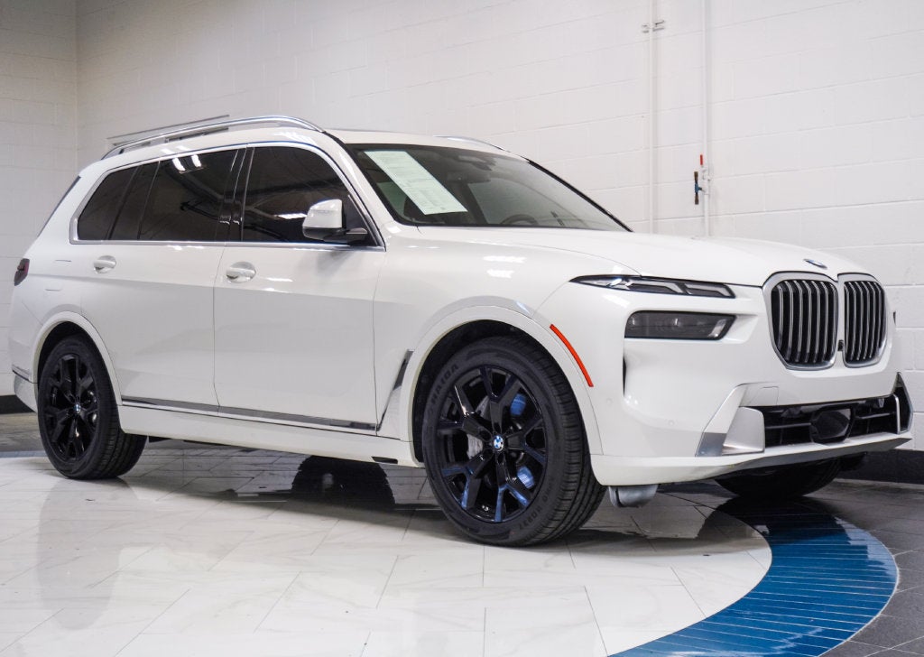 2025 BMW X7 xDrive40i