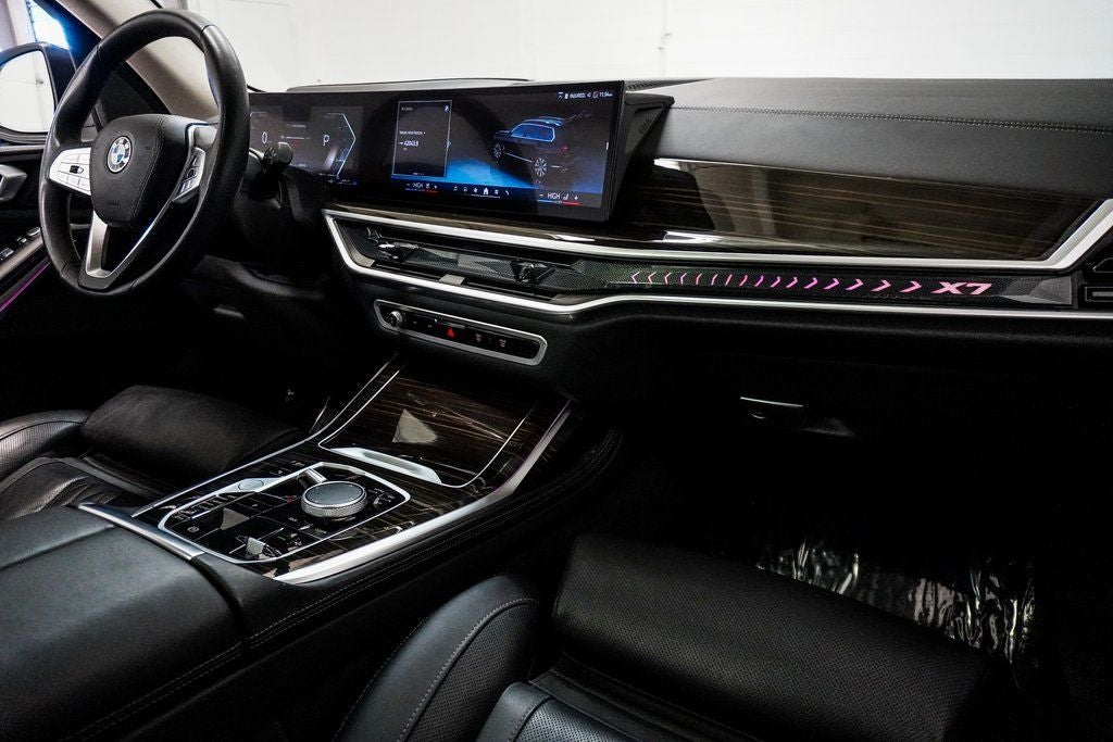 2025 BMW X7 xDrive40i