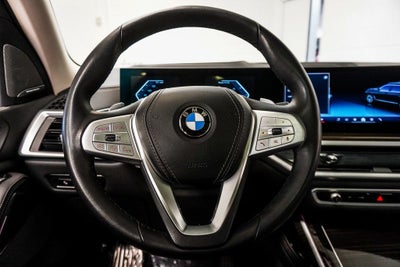 2025 BMW X7 xDrive40i