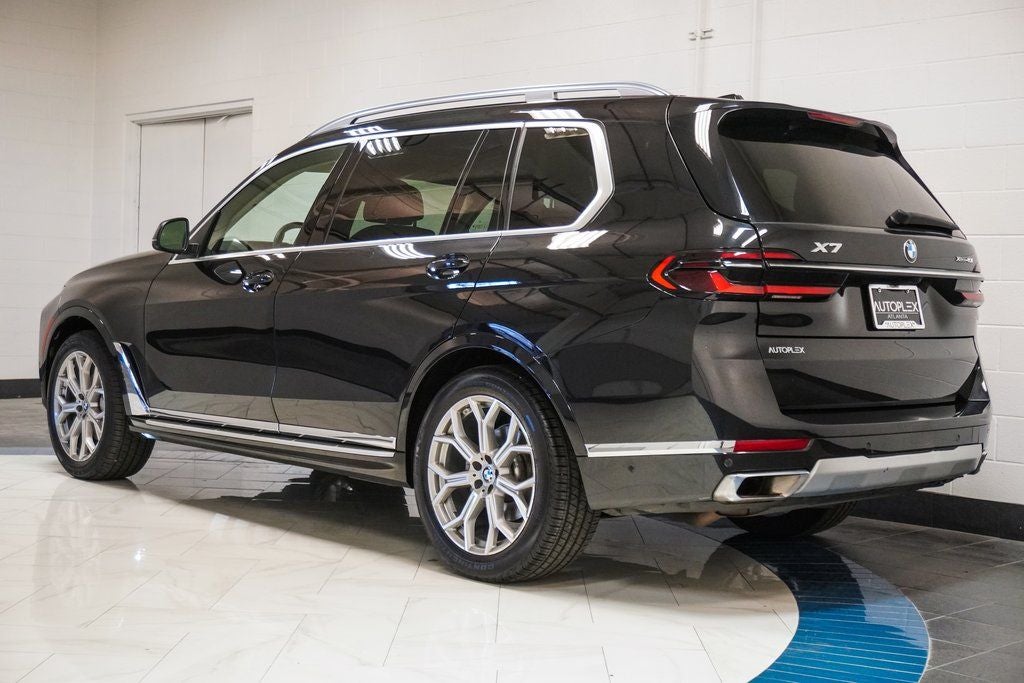 2025 BMW X7 xDrive40i