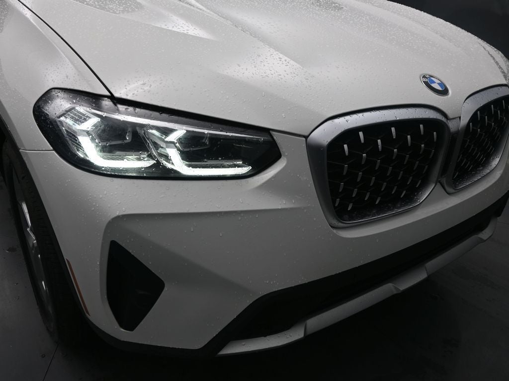 2023 BMW X4 xDrive30i