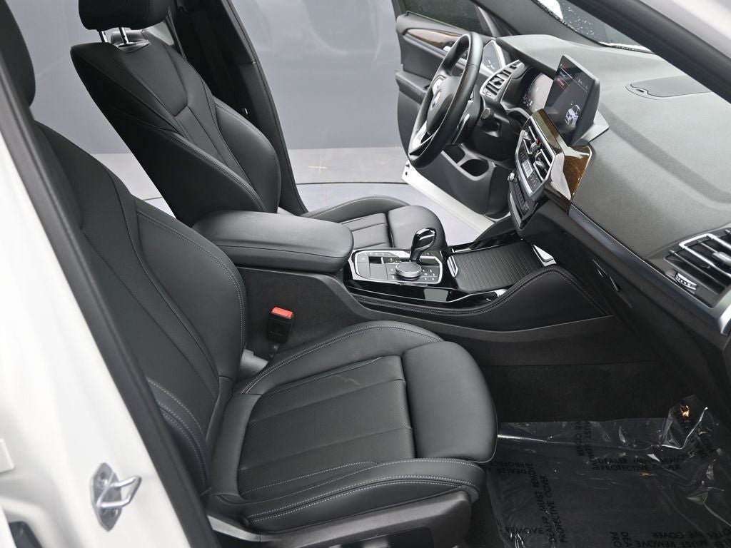 2023 BMW X4 xDrive30i