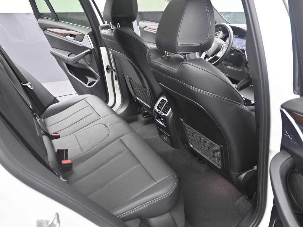 2023 BMW X4 xDrive30i