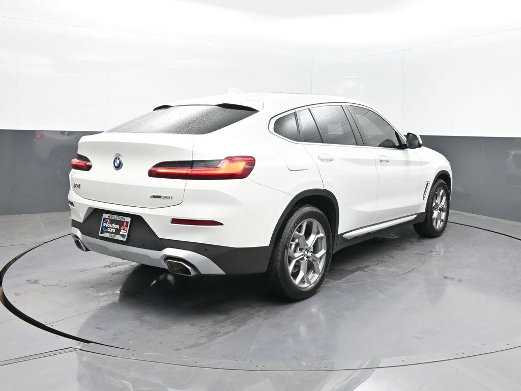 2023 BMW X4 xDrive30i