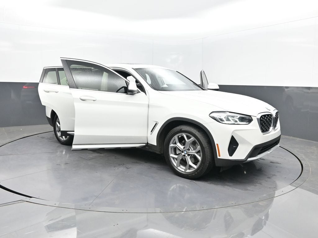 2023 BMW X4 xDrive30i