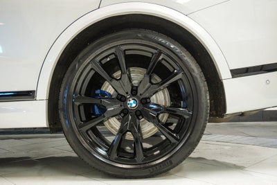 2023 BMW X7 M60i