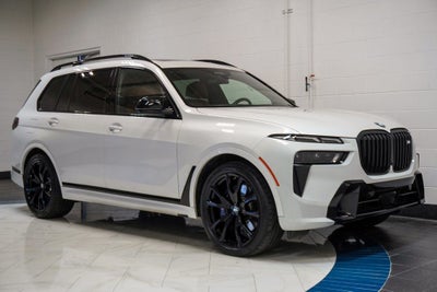 2023 BMW X7 M60i