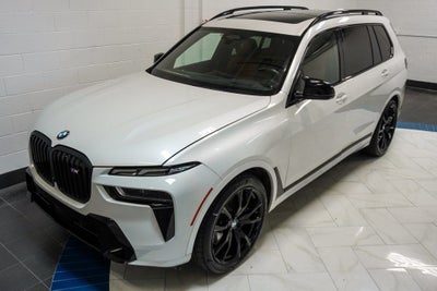 2023 BMW X7 M60i