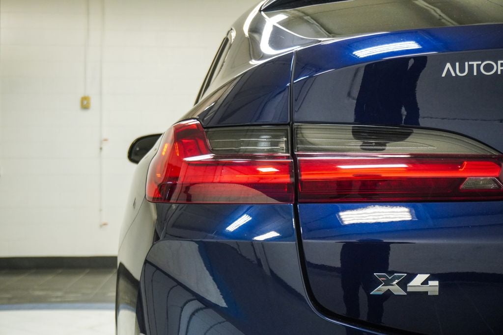 2023 BMW X4 M40i