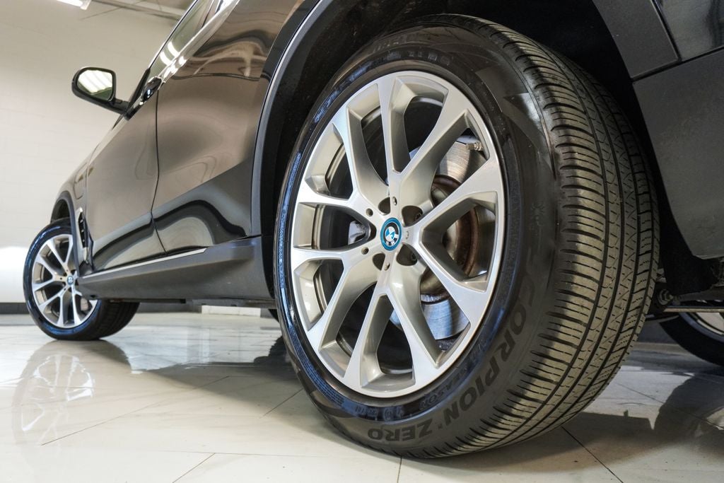 2025 BMW X5 xDrive50e