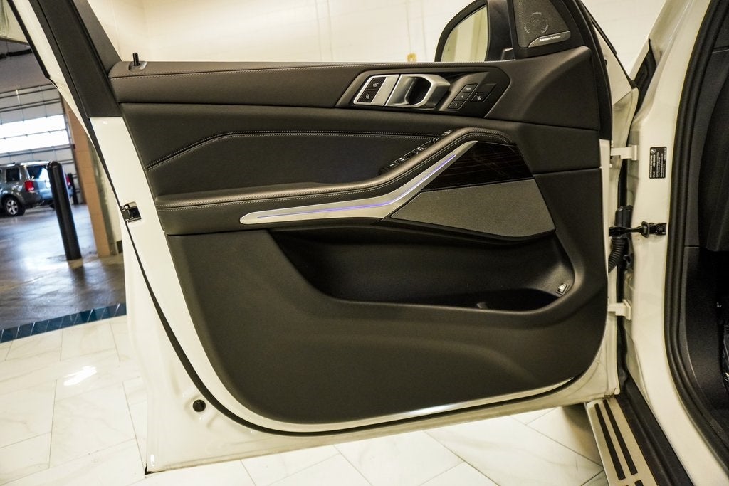 2025 BMW X5 xDrive50e