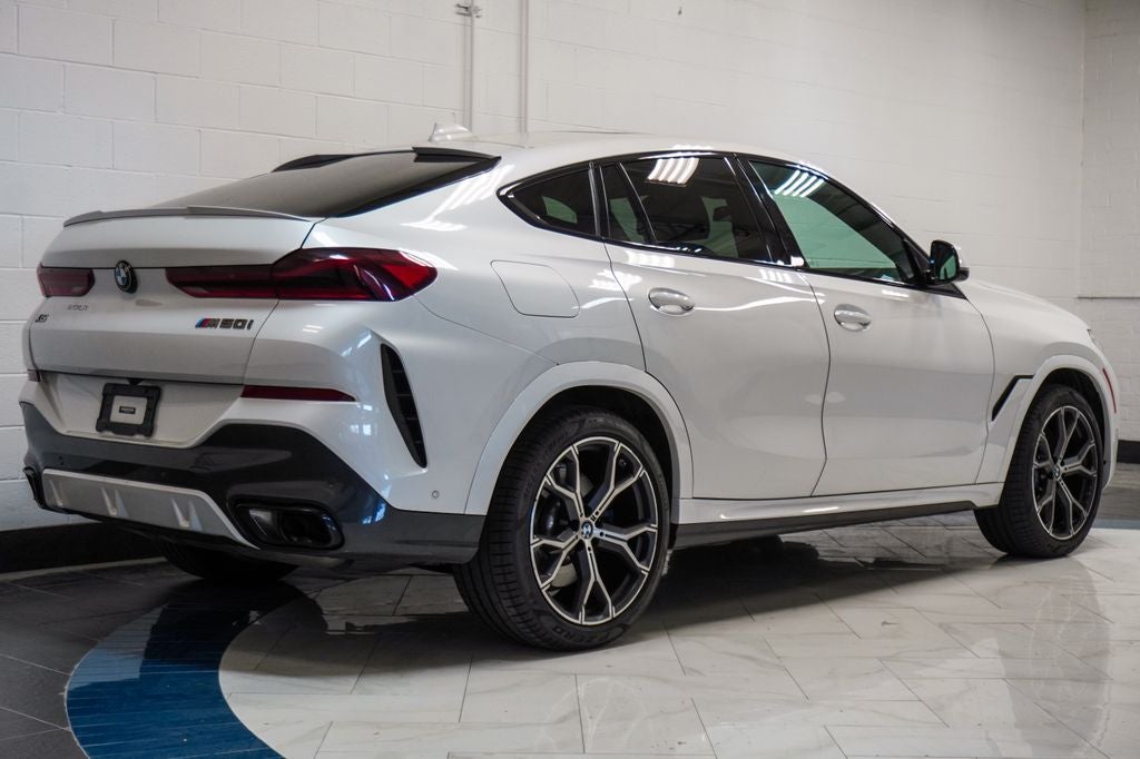 2023 BMW X6 M50i