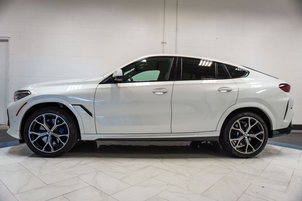 2023 BMW X6 M50i