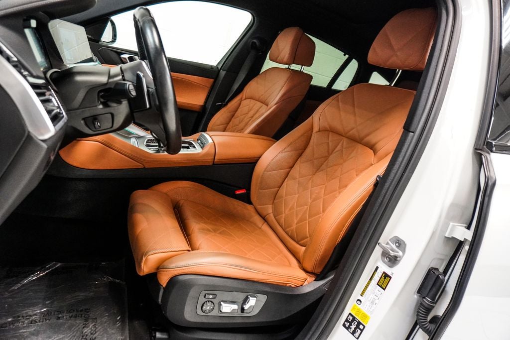 2023 BMW X6 M50i
