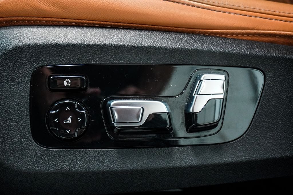 2023 BMW X6 M50i