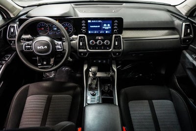 2022 Kia Sorento LX