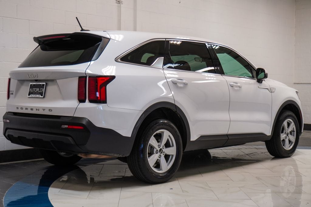 2022 Kia Sorento LX