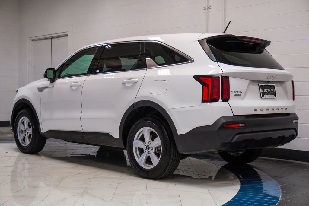 2022 Kia Sorento LX