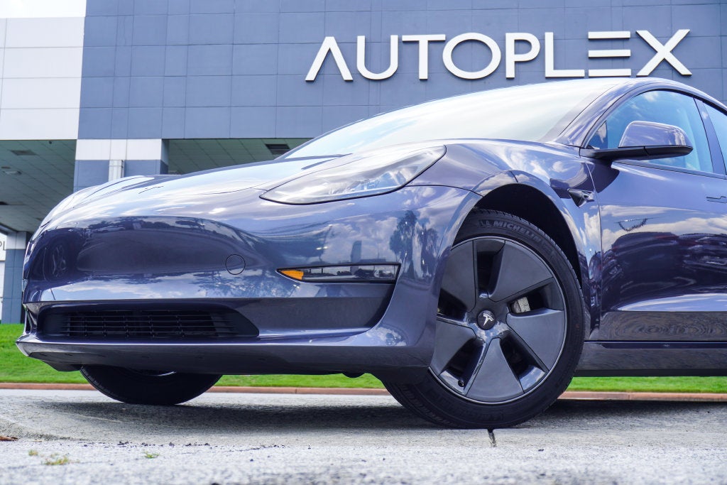 2023 Tesla Model 3 Base