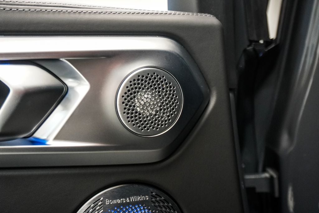 2023 BMW XM Base