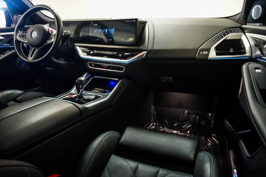 2023 BMW XM Base