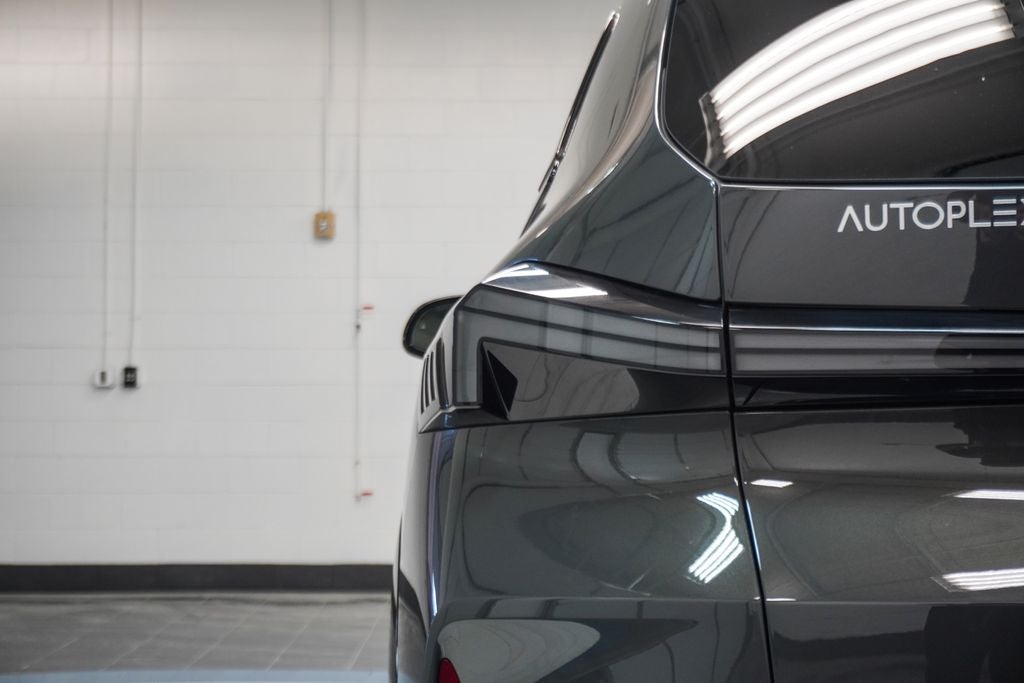 2023 BMW XM Base