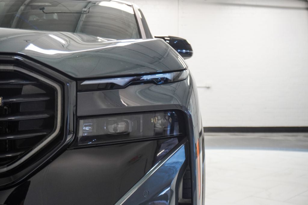 2023 BMW XM Base