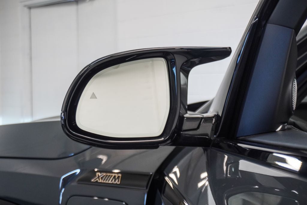 2023 BMW XM Base