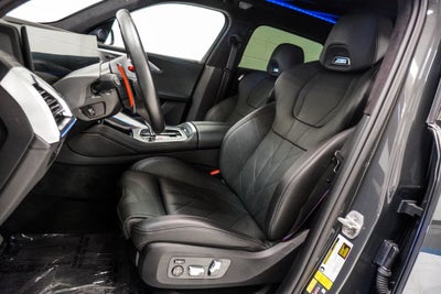 2023 BMW XM Base