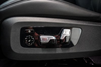 2023 BMW XM Base