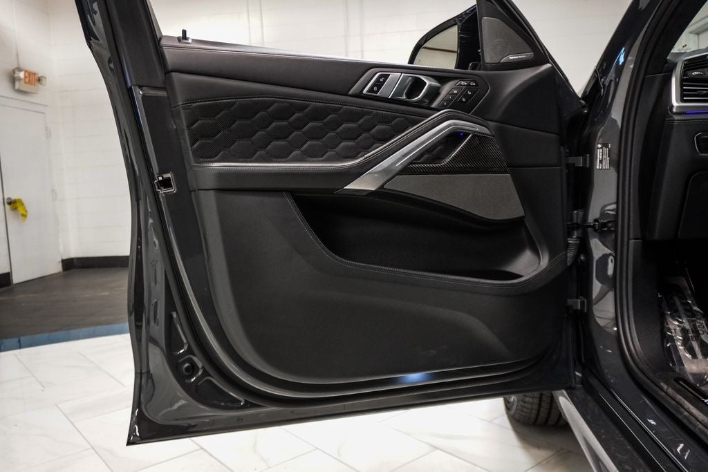 2023 BMW X6 M Base