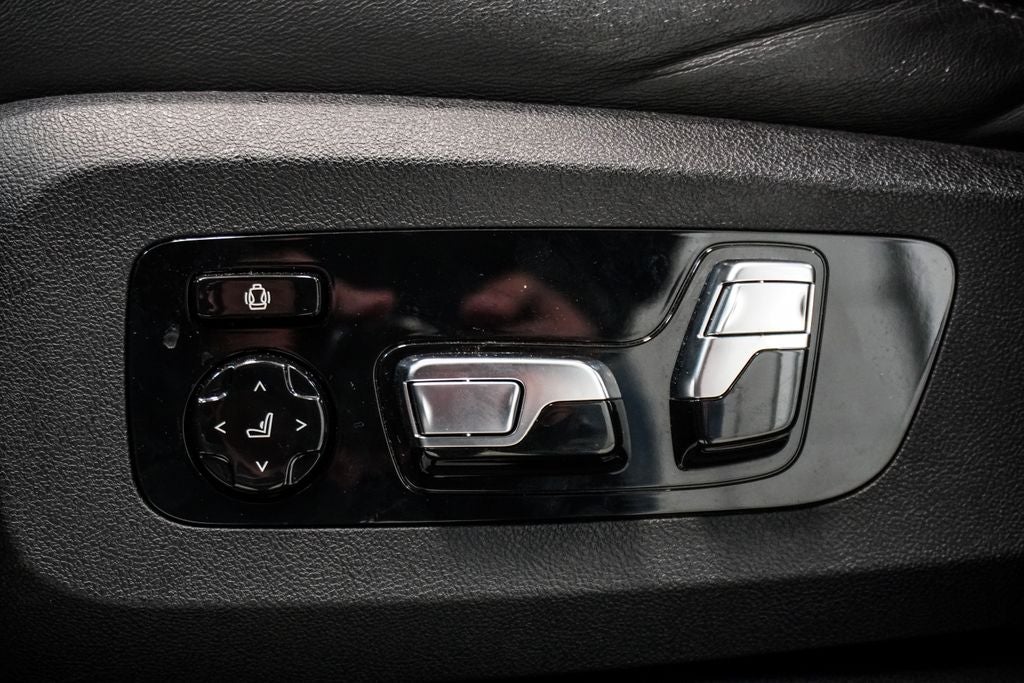 2023 BMW X6 M Base