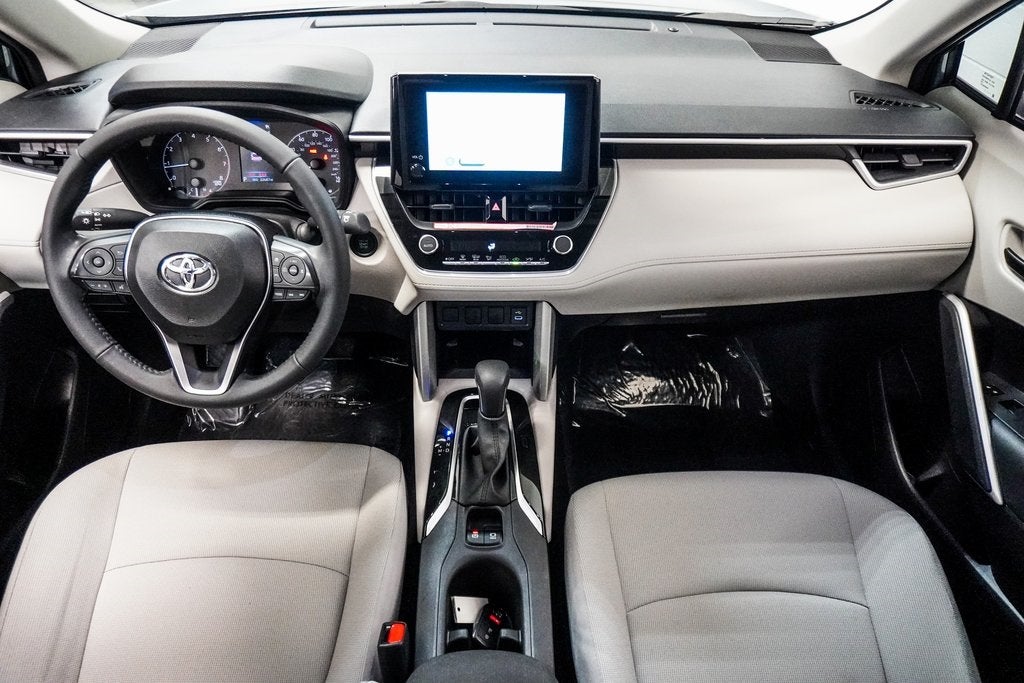 2025 Toyota Corolla Cross LE
