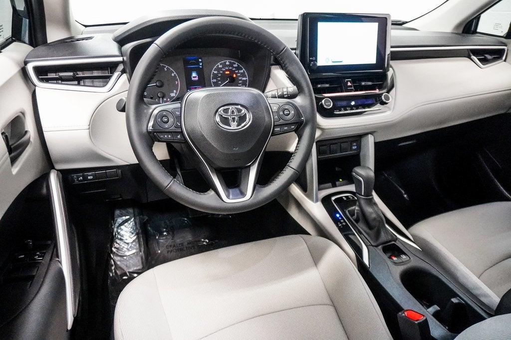 2025 Toyota Corolla Cross LE