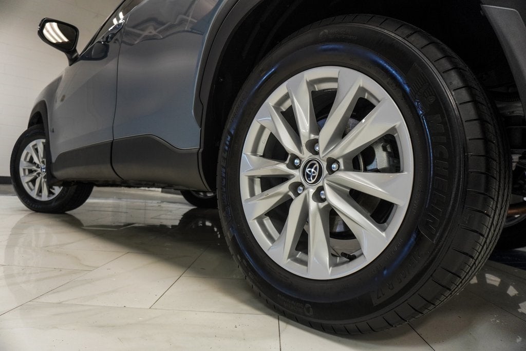 2025 Toyota Corolla Cross LE