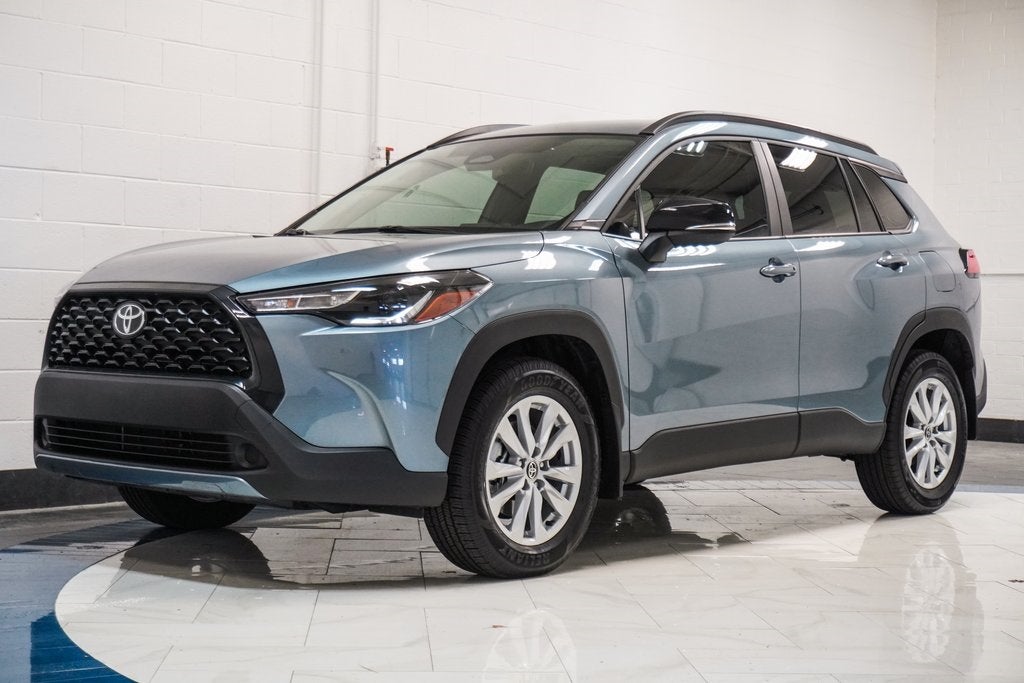 2025 Toyota Corolla Cross LE