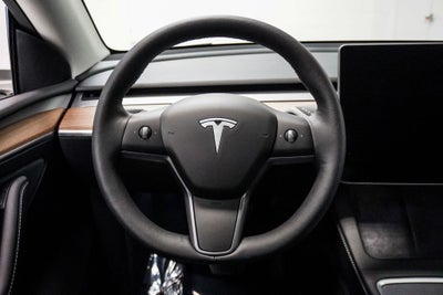 2025 Tesla Model Y Long Range